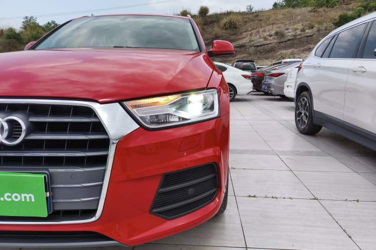 Used Audi Q3 2016 30 TFSI Fashion Model
