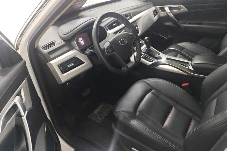 Used Geely Auto Emgrand X7 Sport 2018 1.8TD Automatic Two-Wheel Drive Smart Connect 4G Internet Edition Driver Seat