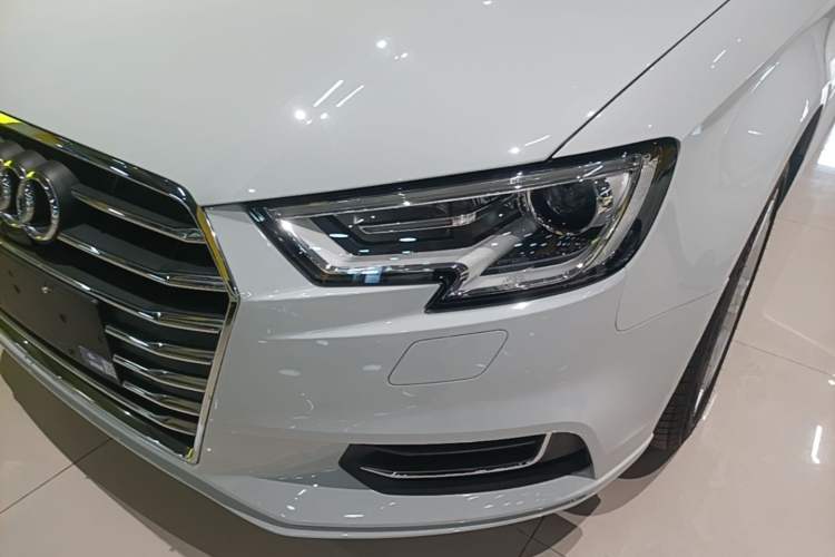Used Audi A3 2020 Restyled Limousine 35 TFSI Ambition Version China VI
