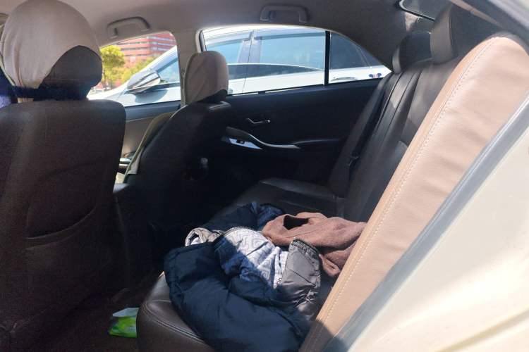 Used Zotye Z300 2014 1.5L Urban Edition Manual Luxury Model Left Rear Seat