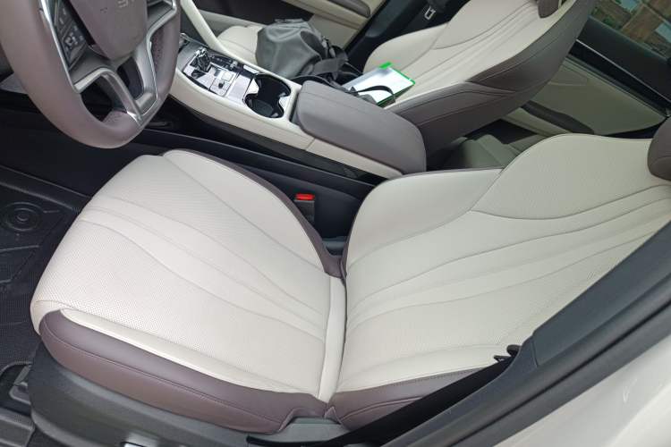 Used BYD Song PLUS New Energy 2025 DM-i 112KM Prestige Model
