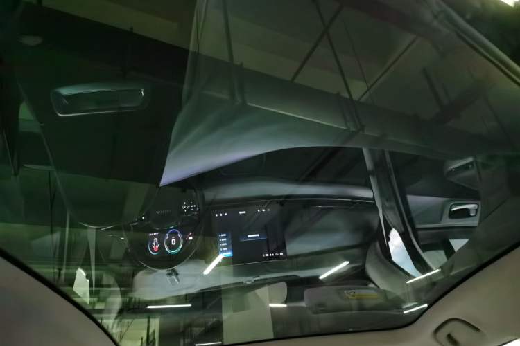 Used AION S Plus 2022 70 Enjoy Edition Headliner