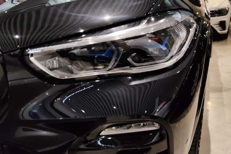 Used BMW X5 2021 xDrive40i Luxury Model with M Sport Package
