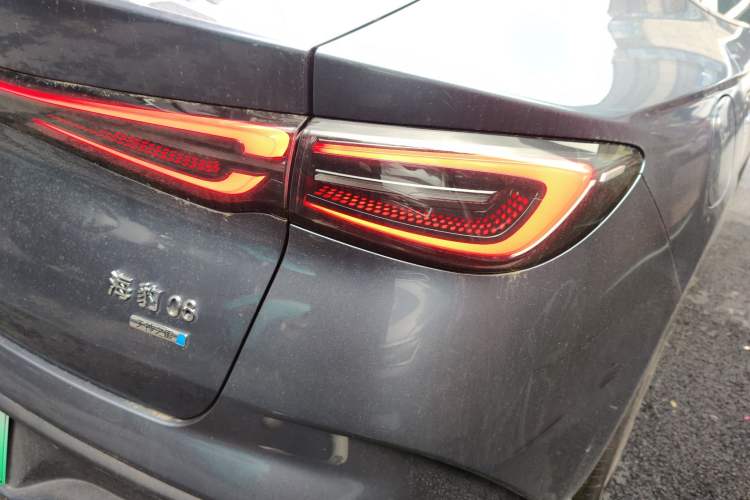 Used BYD Seal 06 New Energy 2025 DM-i Smart Drive 120KM Deluxe Model Right Rear Taillight