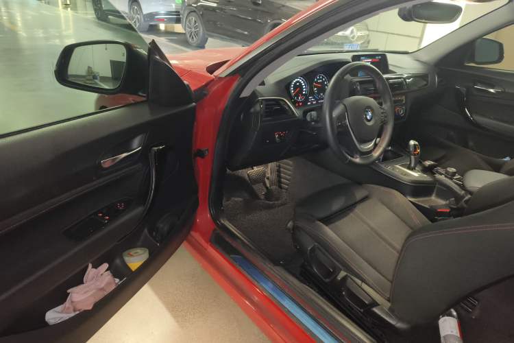 Used BMW 2 Series 2018 220i Sport Design Package