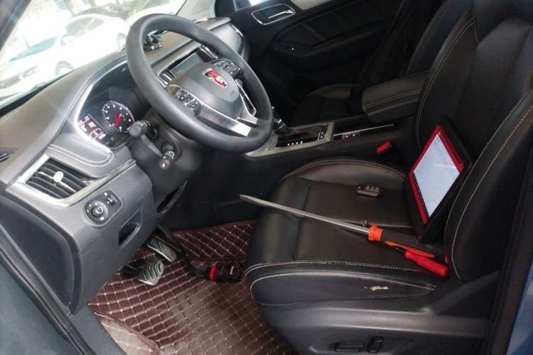 Used Roewe RX5 2016 20T Two-Wheel Drive Automatic Internet Smart Edition