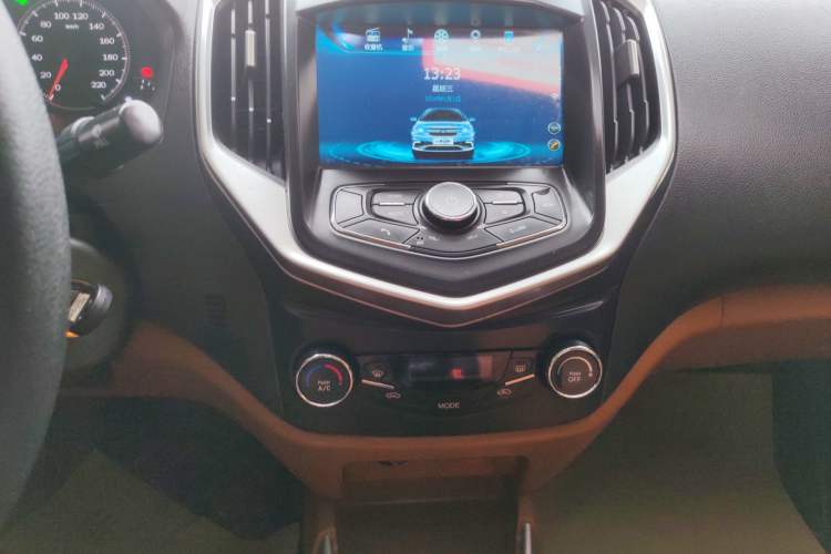 Used Geely Auto Diamond 2016 1.5L Manual Elite Edition