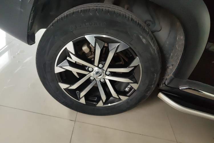 Used Haval DARGO 2021 2.0T DCT Two-Wheel Drive Chinese Mastiff Edition Right Rear Wheel Hub