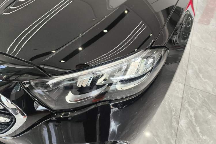 Used Mercedes-Benz E-Class New Energy 2024 E 350 e L Plug-in Hybrid Sedan
