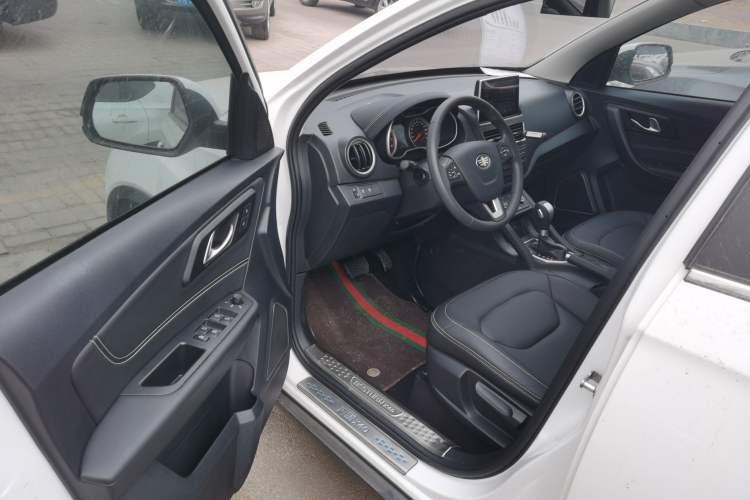 Used Bestune X40 2017 1.6L Automatic Prestige Edition
