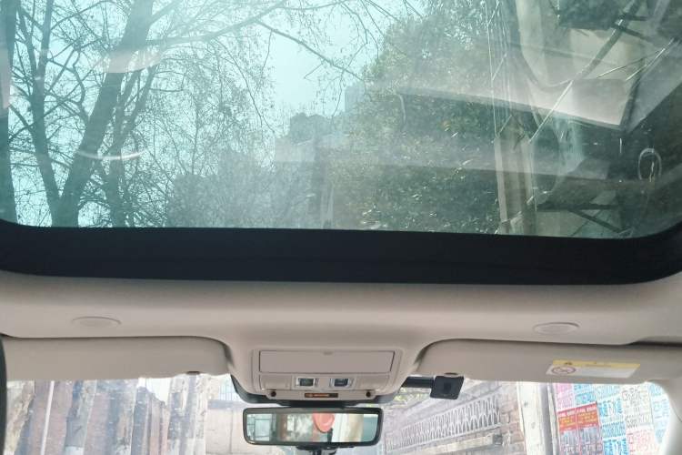 Used Land Rover Range Evoque 2021 Range Rover Velar L 249PS R-Dynamic First Edition Headliner