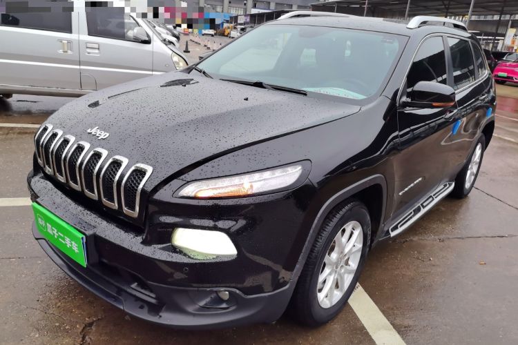 Used Jeep Cherokee 2016 2.0L Superior Edition