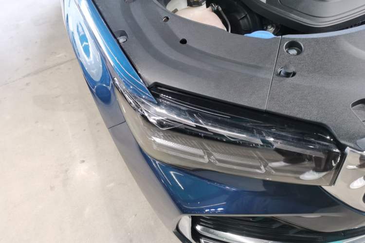 Used Geely Auto Monjaro L 2021 2.0TD DCT EVO Two-Wheel Drive Prestige Version Right Front Headlight