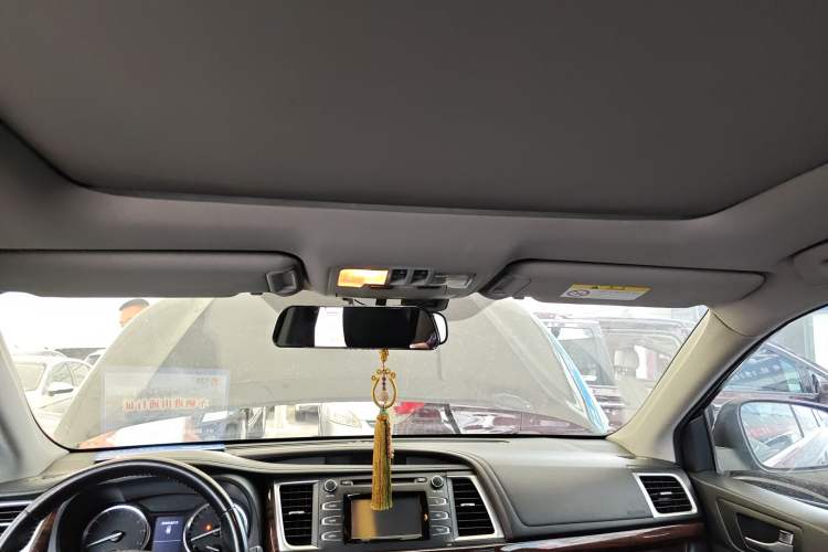 Used Toyota Highlander 2015 2.0T Four-Wheel Drive Luxury Edition 7-Seater Headliner