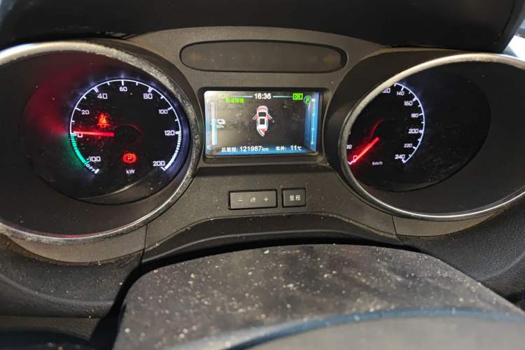 Used BYD Yuan New Energy 2018 EV360 Smart Connected Cool Model