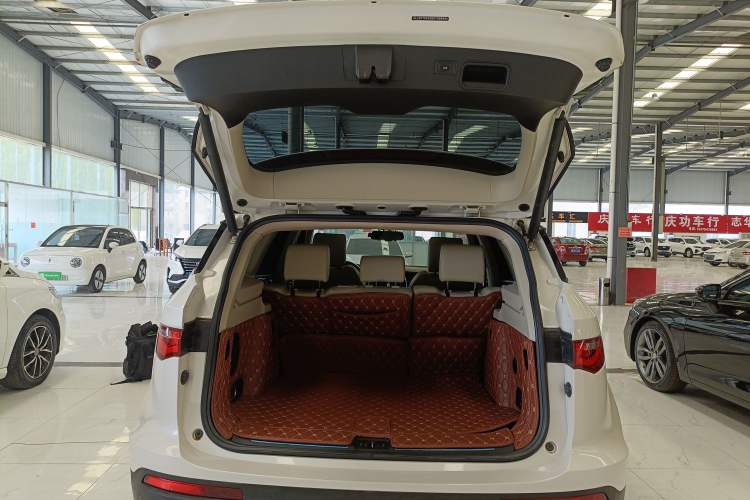 Used Zotye T700 2017 1.8T Dual-Clutch Prestige Model