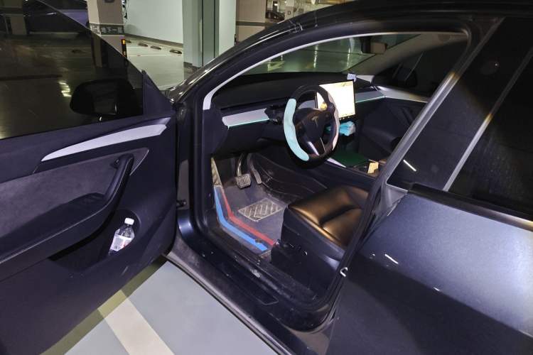 Used Tesla Model Y 2024 Rear-Wheel-Drive Version Driver Seat