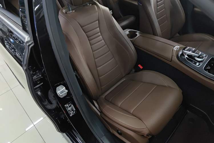 Used Mercedes-Benz E-Class 2018 Restyled E 300 L Sporty and Stylish Edition
