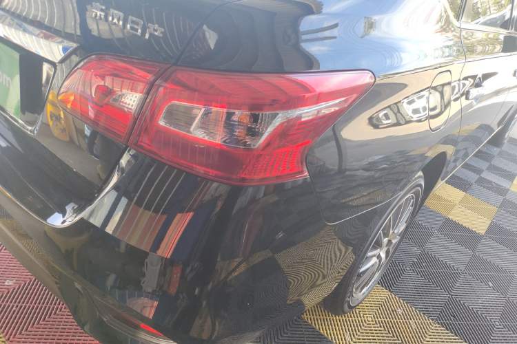 Used Nissan Sylphy 2019 Classic 1.6XE Manual Comfort Edition Exterior 3