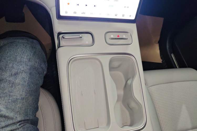 Used Nio ES6 2024 75 kWh