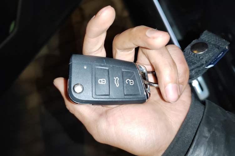 Used Volkswagen Tiguan L 2022 330TSI Automatic Two-Wheel Drive R-Line Enhanced Edition
