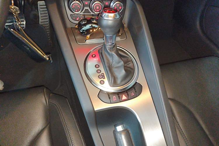 Used Audi TT 2011 TT Coupe 2.0 TFSI Gear Lever