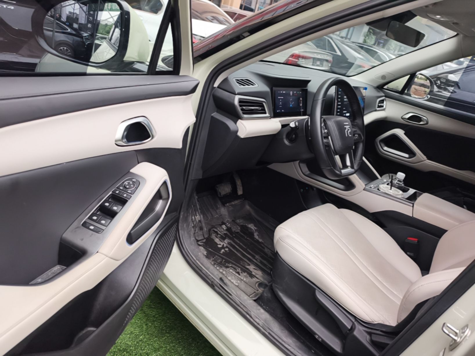 BYD Yuan UP 2025 Intelligent Driving Version 401 KM Dynamic Edition — снимка 18
