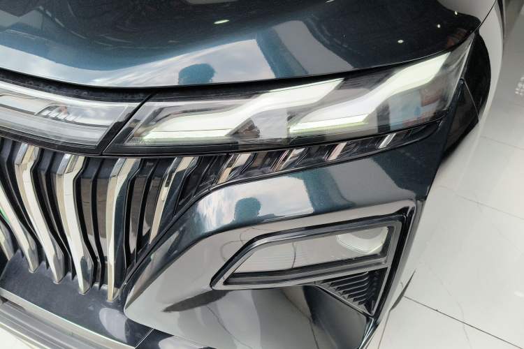 Used Dongfeng Aeolus Huge 2022 Mach Power 1.5T DareDrive Edition · Smart
