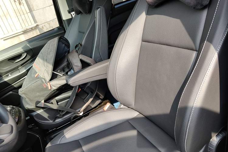 Used Mercedes-Benz Vito 2021 2.0T Elite Version 7 Seats