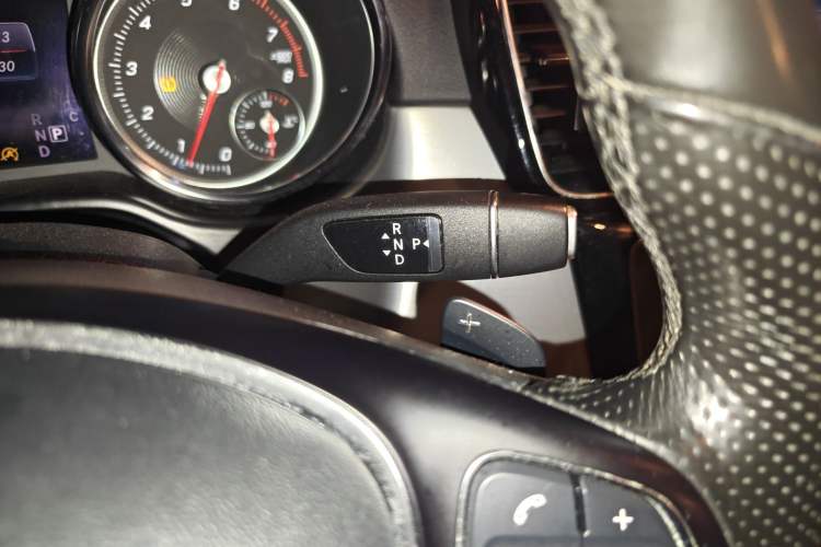 Used Mercedes-Benz GLE Coupe 2018 GLE 320 4MATIC Coupe SUV Gear Lever