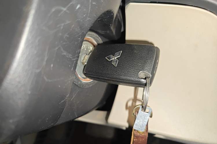 Used Mitsubishi Pajero 2018 V97 3.8L 5-Door GLS Sunroof Dual Differential – Middle East
