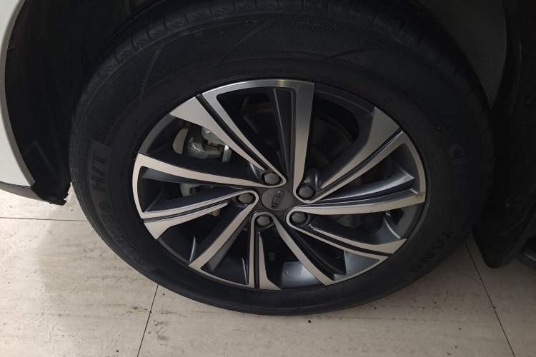 Used Geely Auto Vision X6 2020 1.4T CVT Luxury Edition