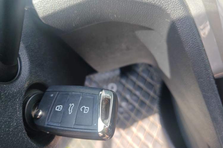 Used Volkswagen Lamando 2019 230TSI DSG Fashion Edition China V Standard Interior 1