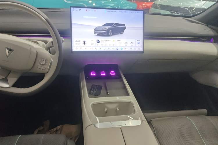 Used Deepal L07 2024 230Max Qiankun Intelligent Driving ADS SE Range-Extended Version Audio And AC Panel