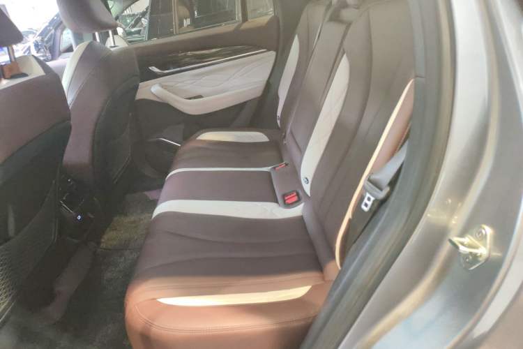 Used Geely Auto Monjaro L 2024 2.0TD High-Power Automatic Two-Wheel Drive Yunqi Version