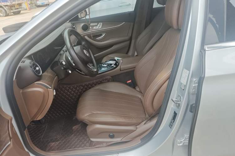 Used Mercedes-Benz E-Class 2016 E 300 L Stylish Model
