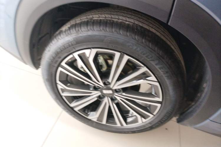 Used Geely Galaxy Galaxy Xingjian 7 EM-i 2025 120km Exploration+ Version