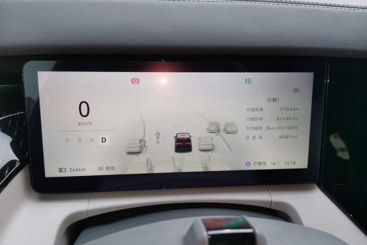 Used Zeekr 009 2024 7-Seater Aisle Version 108 kWh
