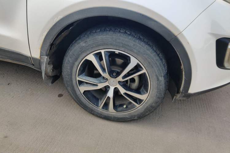 Used JMC Yusheng S330 2016 1.5L GTDi Automatic Two-Wheel Drive Prestige Edition