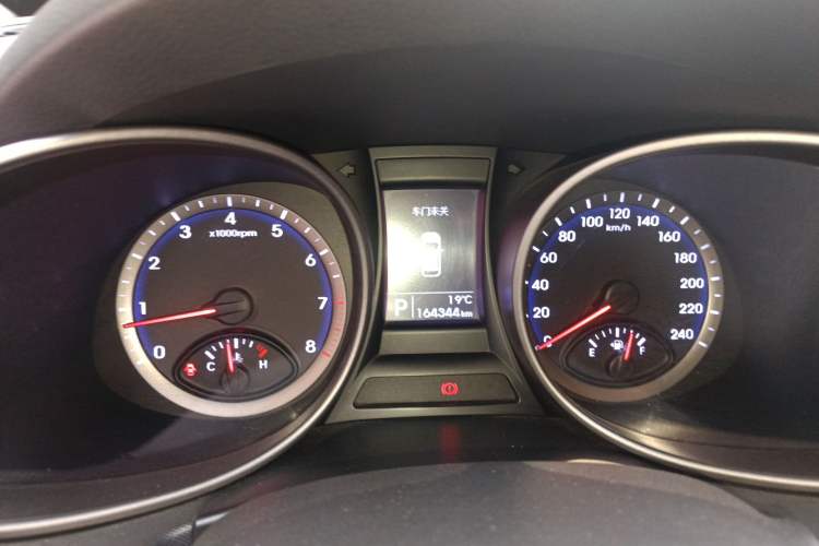 Used Hyundai Grand SantaFe 2015 2.0T 7-Seater Two-Wheel Drive Leading Edition Instrument Cluster