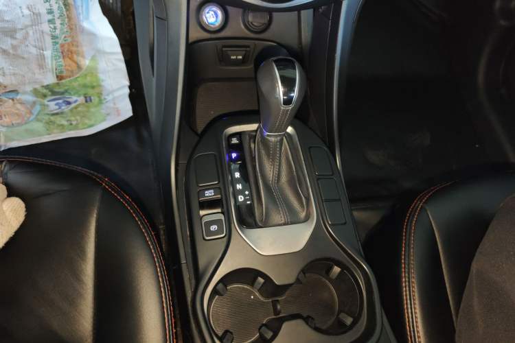 Used Hyundai Santa Fe 2013 2.4L Automatic 2WD Comfort Edition
