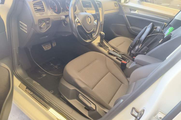 Used Volkswagen Golf 2014 1.4TSI Automatic Comfort Model
