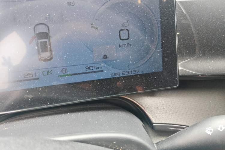 Used BYD Frigate 07 2023 DM-i 100KM Prestige Model Odometer Close Up