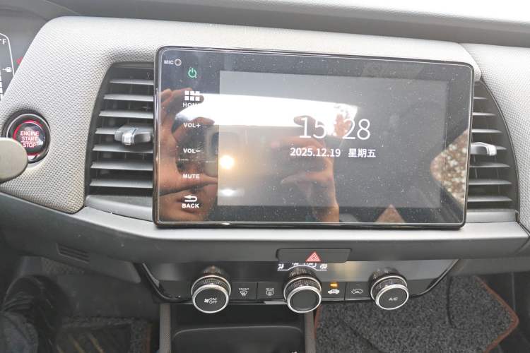 Used Honda LIFE 2021 1.5L CVT CRO-S Fun Edition
