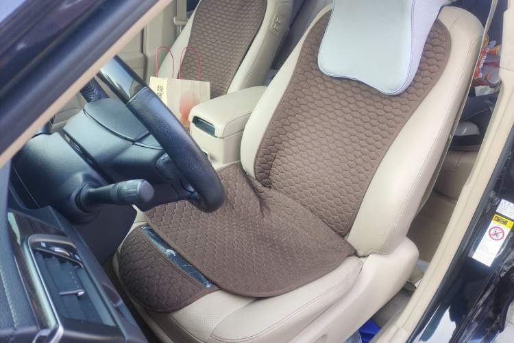 Used Toyota Camry 2012 Luxurious Edition 2.5HG Zunrui