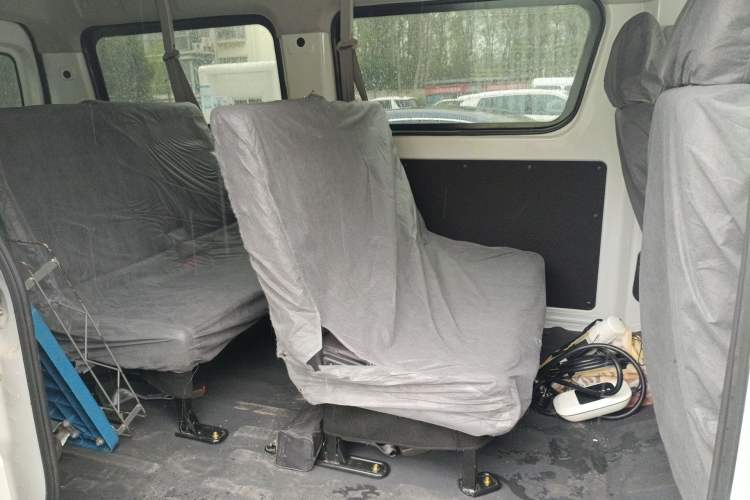 Used CHANGAN KAICHENG Ruixing EM60 2025 Passenger Version Comfort Edition 6 Seats 300 km Range Side-Hinged Doors Left Rear Seat