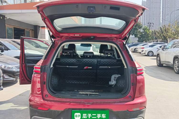 Used CHANGAN CS55PLUS 2020 1.5T Automatic Colorful Model Trunk