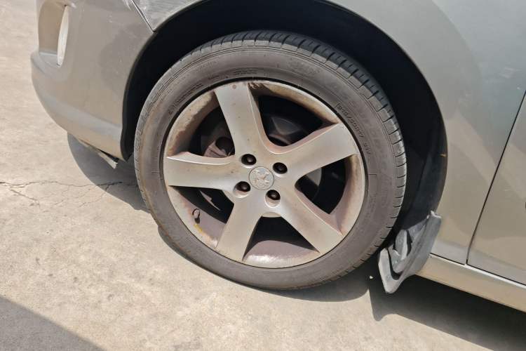 Used Peugeot 408 2013 2.0L Automatic Comfort Edition