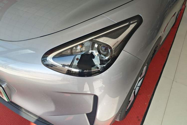 Used Geely Galaxy Geome 2026 Model 410km Carefree Edition Left Front Headlight