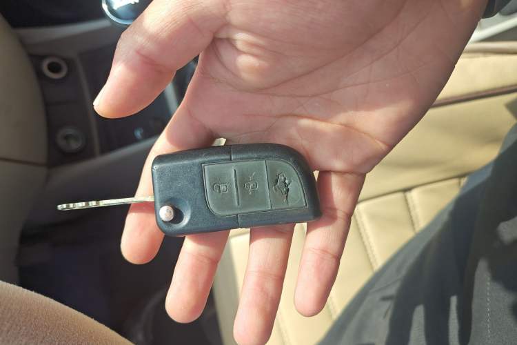 Used CHANGAN Alsvin V5 2012 1.5L Manual Dream Edition Interior 1